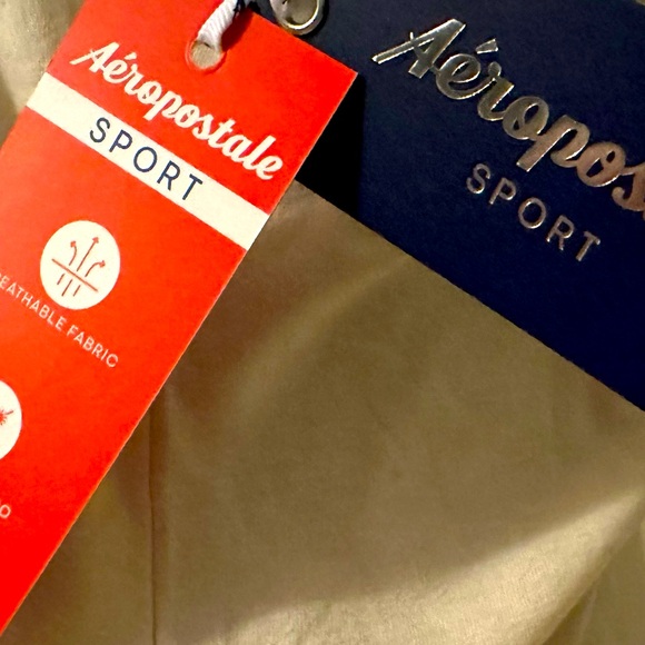 NWT Aeropostale M soft minimal design. Unisex - Picture 3 of 4